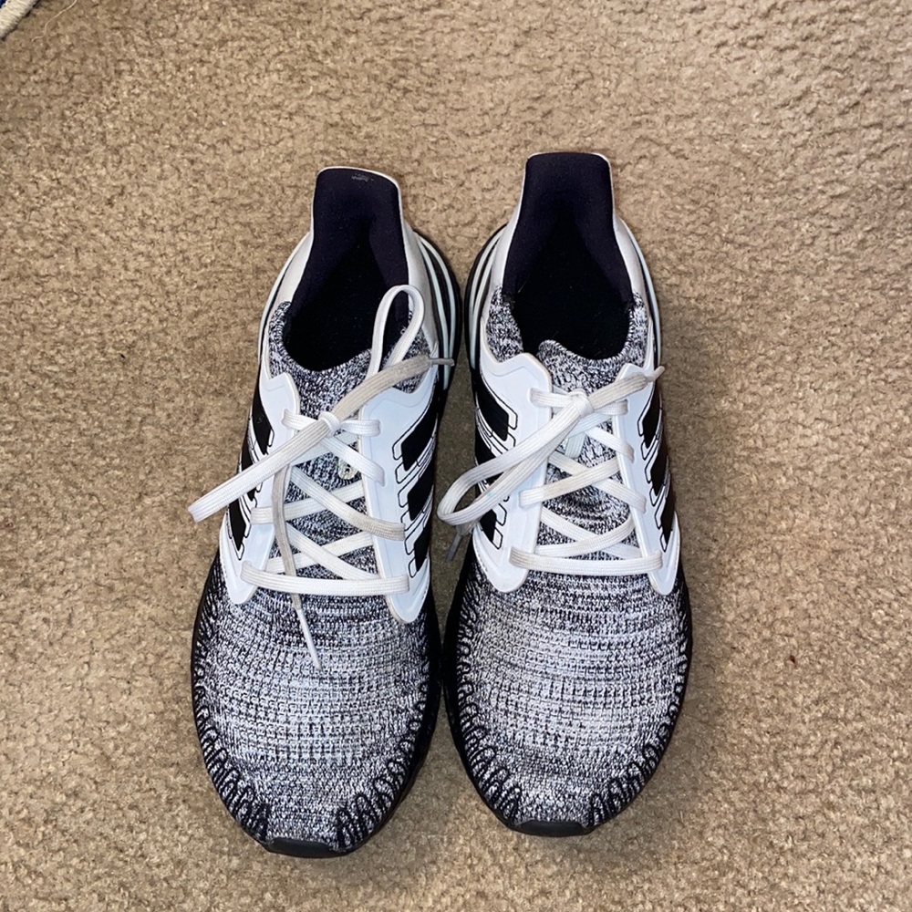 Adidas men Sneakers 9.5